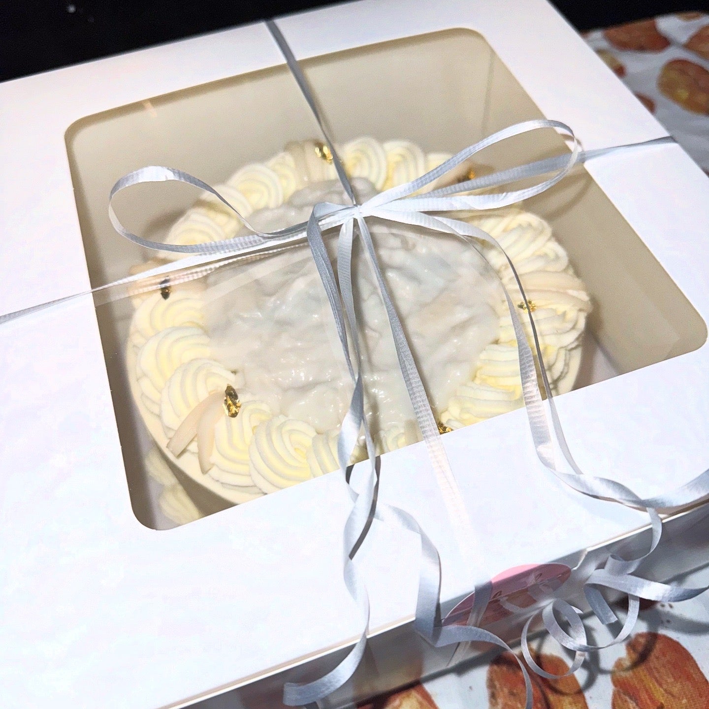 Pandan Chiffon Cake With Young Coconut Sauce