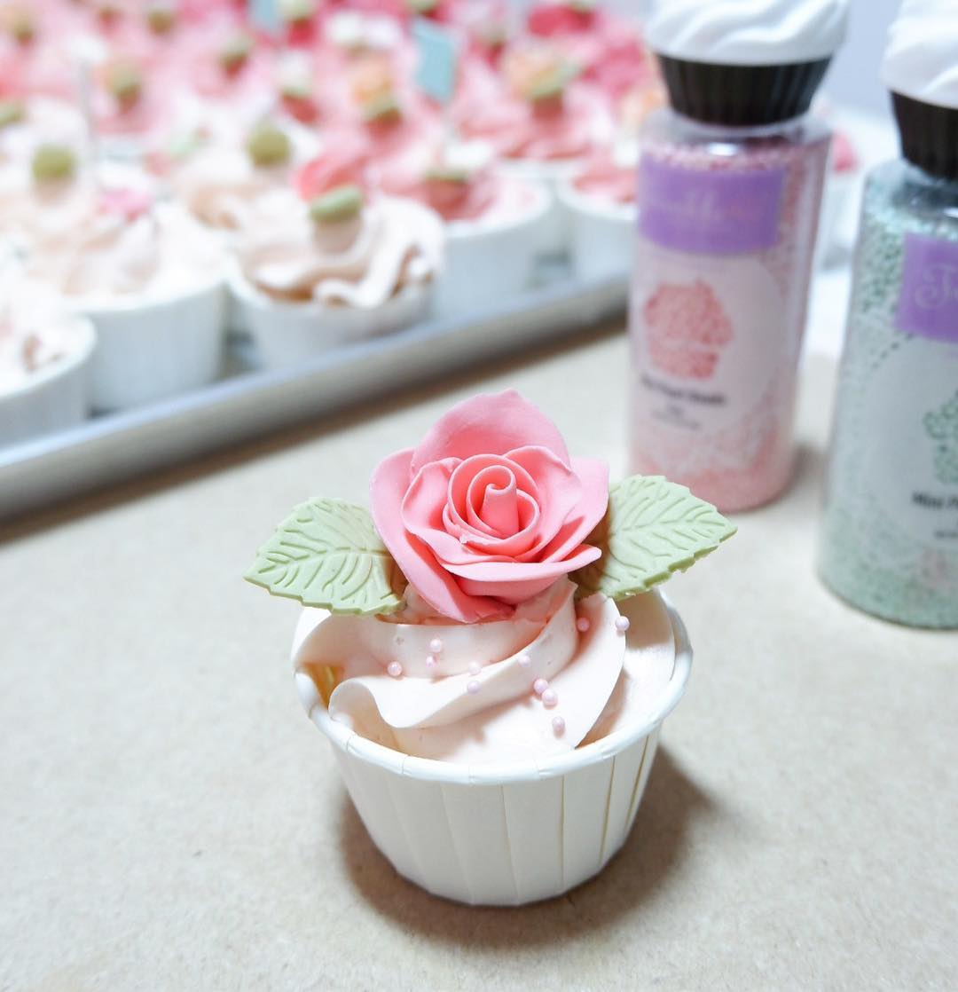 Custom Design Cupcake